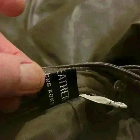 Christa,100% Leather pants. Brown,good condition.Waist 28”,Rise 13”,Inseam 27.5” - Picture 6 of 8